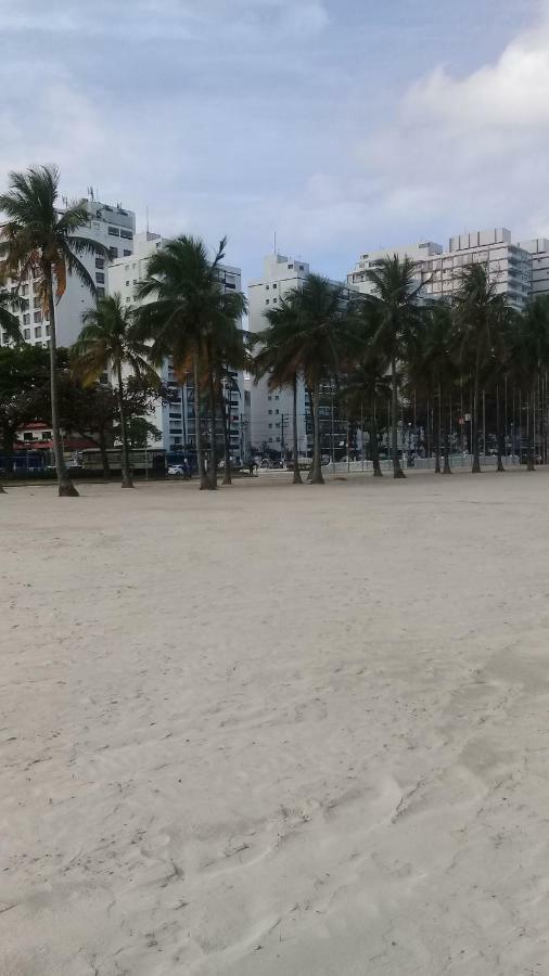 Apartamento Vento E Mar - 2 Quartos Com Sacada Na Quadra Da Praia Do Gonzaga Santos  Exterior foto